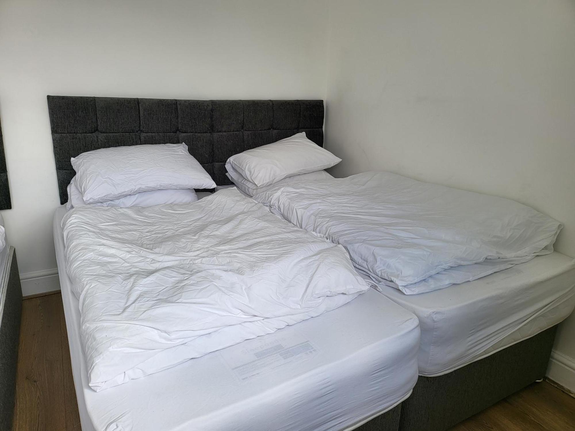 Aspire 1 Bedroom, 3 Single Beds Bristol Exterior foto